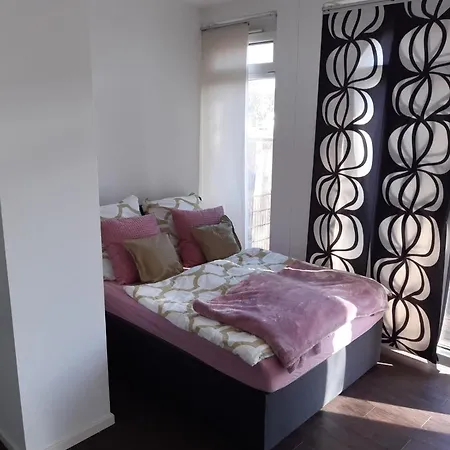 Apartman Luxurioese Mit Eigenem Garten Augsburg