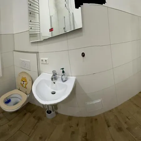 Luxurioese Mit Eigenem Garten Apartment *
